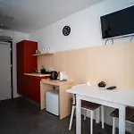 Δωμάτια σε οικογενειακή κατοικία Magdalena & Garni