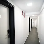 Δωμάτια σε οικογενειακή κατοικία Magdalena & Garni Μαριμπόρ