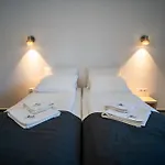 Δωμάτια σε οικογενειακή κατοικία Magdalena & Garni *