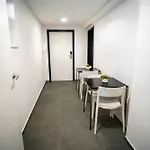 Magdalena & Garni * Μαριμπόρ