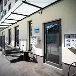 Δωμάτια σε οικογενειακή κατοικία Magdalena & Garni Μαριμπόρ