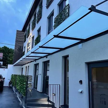 Homestay Magdalena & Maribor