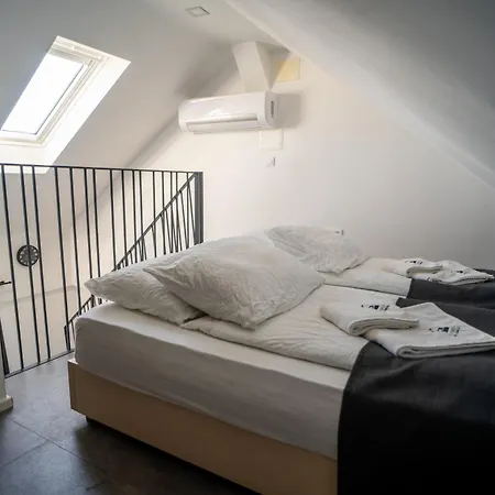 Magdalena & Garni * Marburg